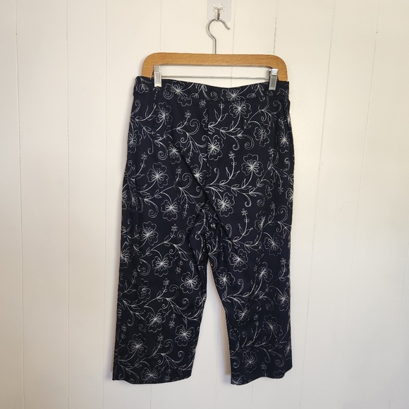 Maison D'Amelie Navy Floral Cropped Wide Leg Pants Womens Size Small New - Picture 4 of 11